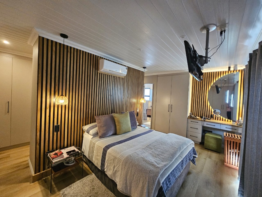 3 Bedroom Property for Sale in Stilbaai Wes Western Cape